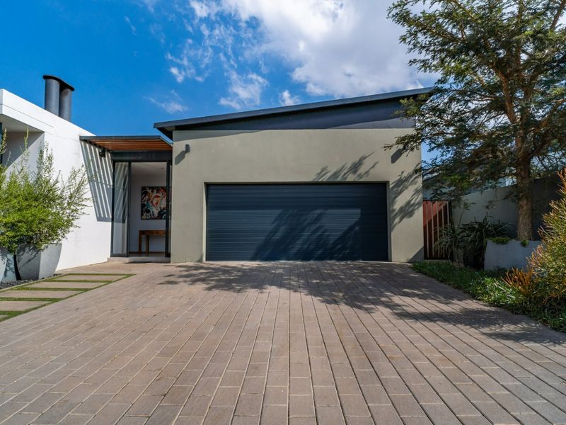 Modern 4 Bedroom Home with Solar & Heated Pool in Secure Swallow Hills Estate - Photo 3