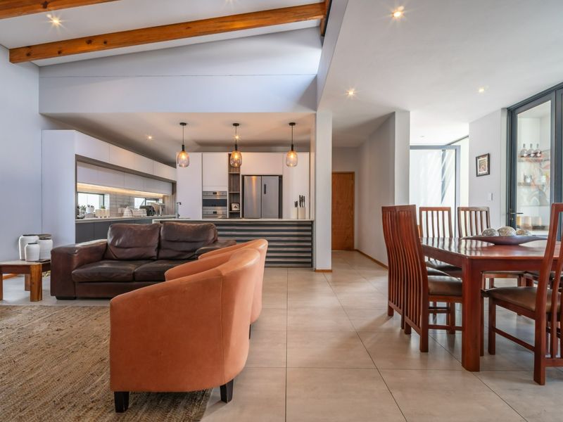 Modern 4 Bedroom Home with Solar & Heated Pool in Secure Swallow Hills Estate - Photo 5