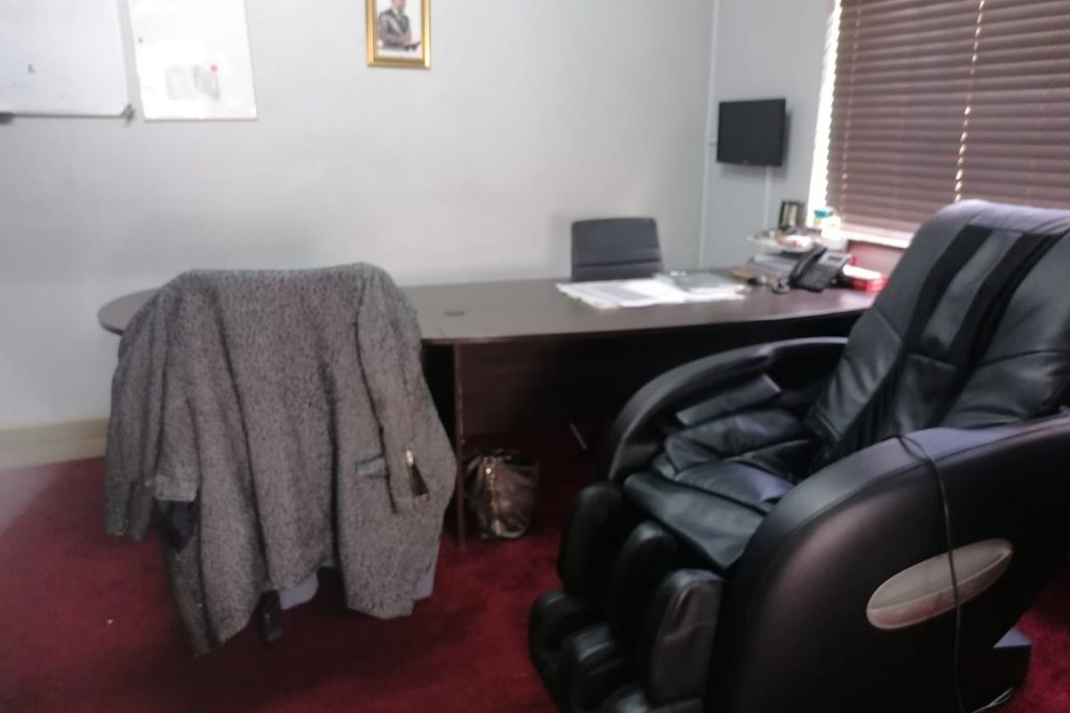 Family Home with Bonus Granny Flat – Great Value!  - Photo 4