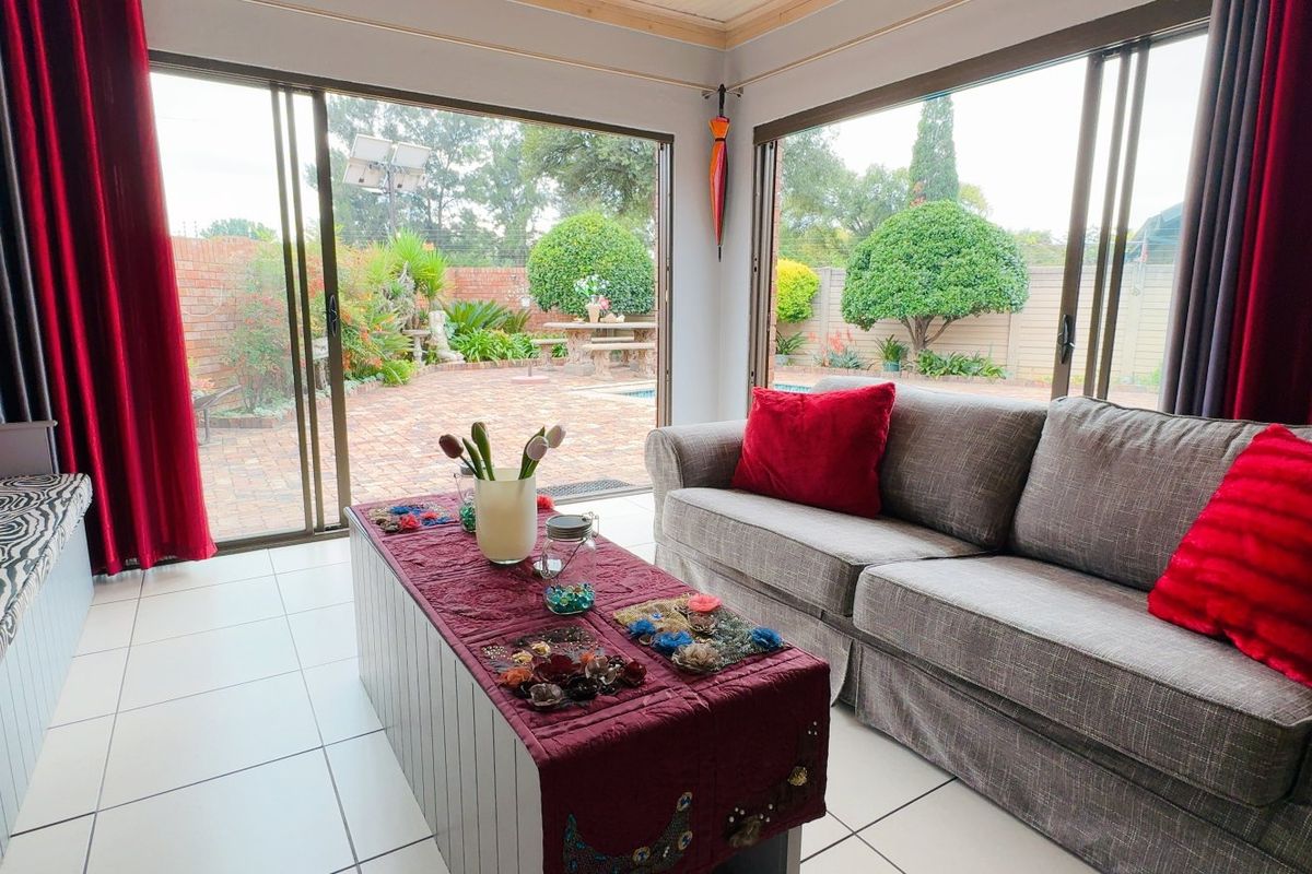 Premium Features Full Title in Three Rivers - Photo 5