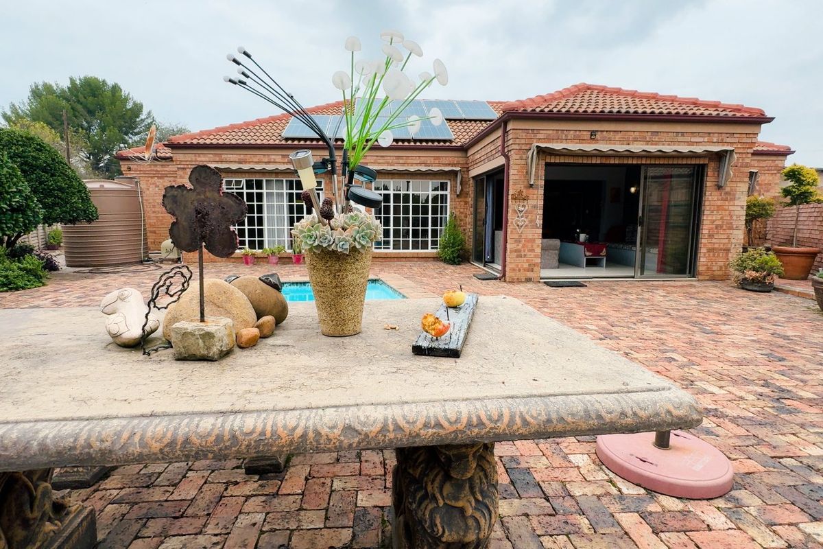 Premium Features Full Title in Three Rivers - Photo 2