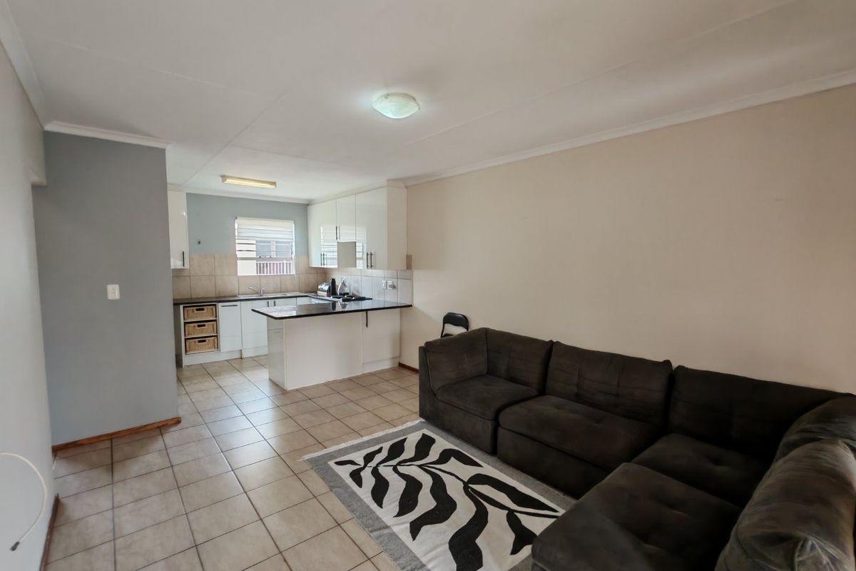 Modern 3-Bedroom Apartment with Enclosed Braai Patio to Rent in Terenure, Kempton Park - Photo 5