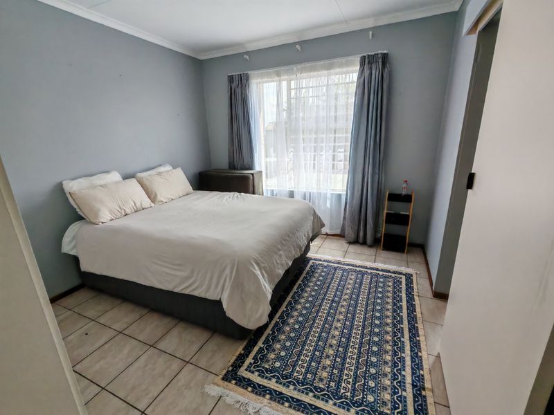 Modern 3-Bedroom Apartment with Enclosed Braai Patio to Rent in Terenure, Kempton Park - Photo 9