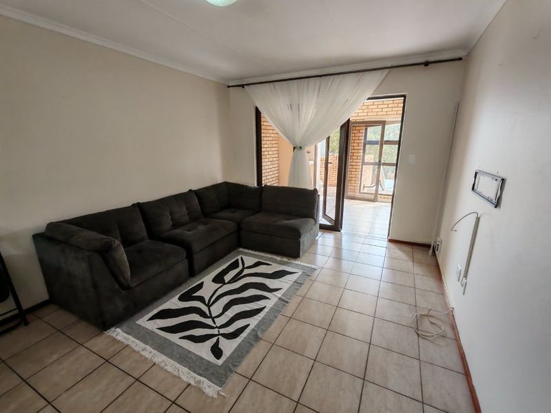Modern 3-Bedroom Apartment with Enclosed Braai Patio to Rent in Terenure, Kempton Park - Photo 4