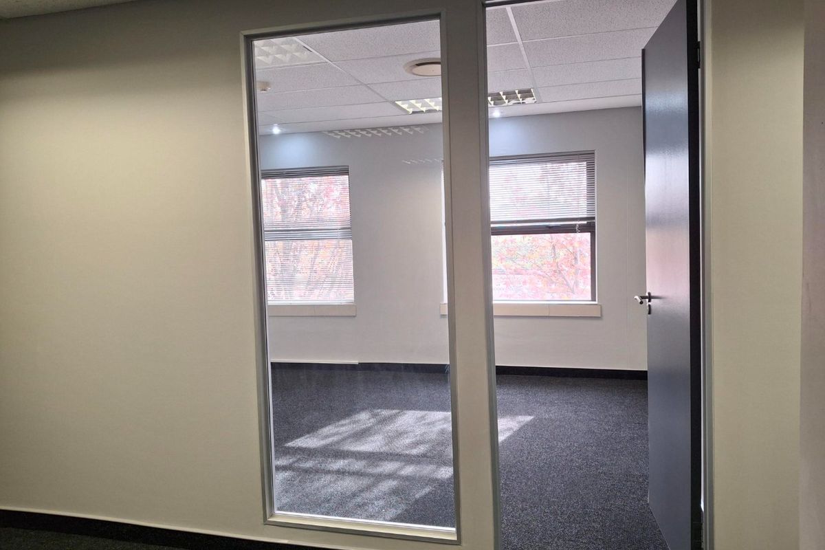 **Ideal step-up office space | Direct with landlord** - Photo 5