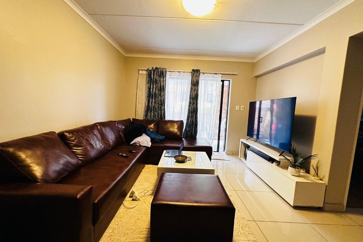 3 Bedroom, 2 Bathroom Ground Floor Apartment to Rent - Photo 3