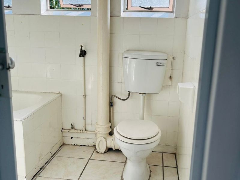1.5 Bedroom, 1 Bathroom Apartment To Let In Umbilo, Durban - Photo 7