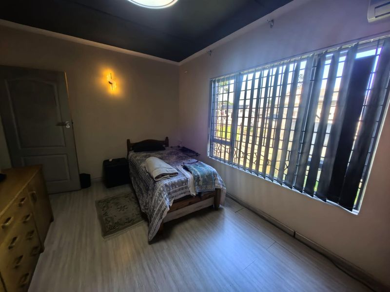 3 Bedrooms, 2 Bathrooms House For Sale In Reservoir Hills, Durban  - Photo 9