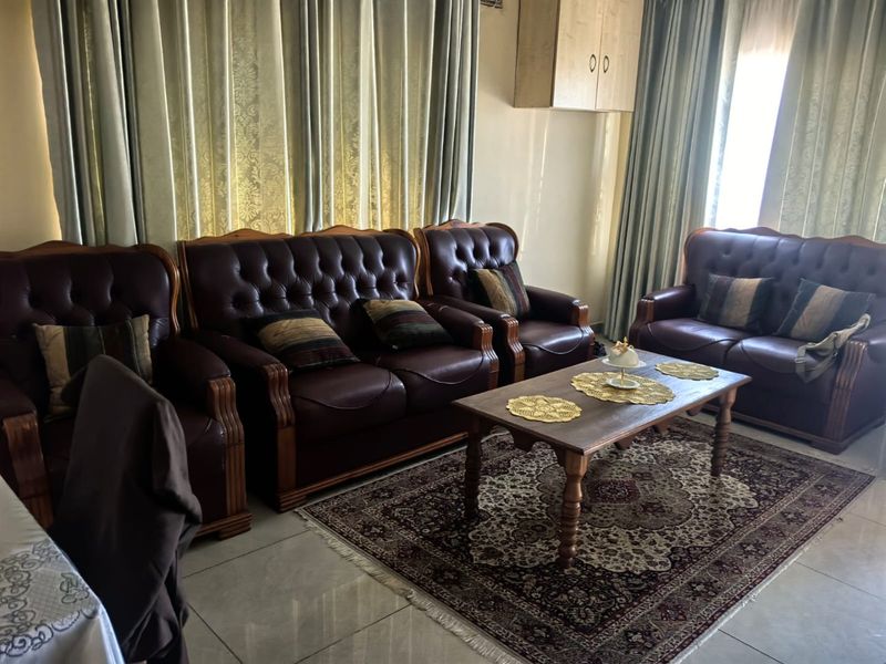 3 Bedrooms, 2 Bathrooms House For Sale In Reservoir Hills, Durban  - Photo 6