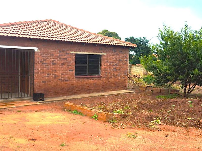 2 Bedroom Home, Brand New, Built on a Large plot - Photo 5