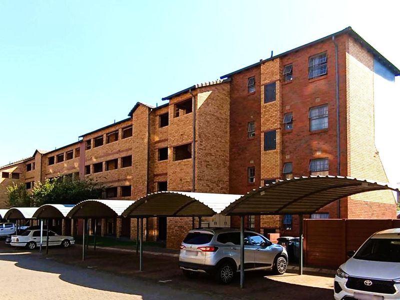 Modern 2-Bedroom Apartment for Sale in Oxford Heights, Montana Tuine - Photo 5