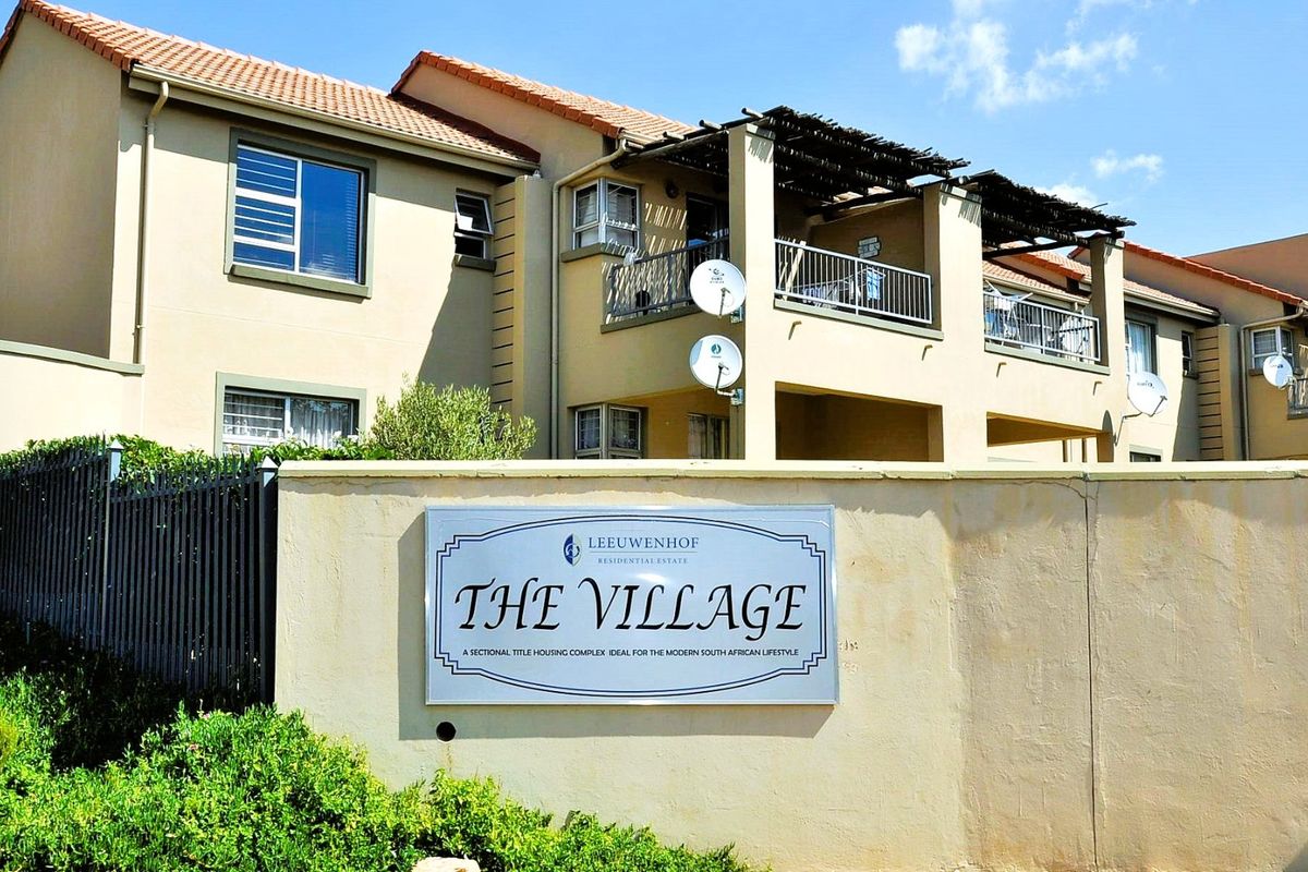 Modern 2 Bedroom, 2 Bathroom Home for Sale in Prestigious Leeuwenhof Estate - Photo 5