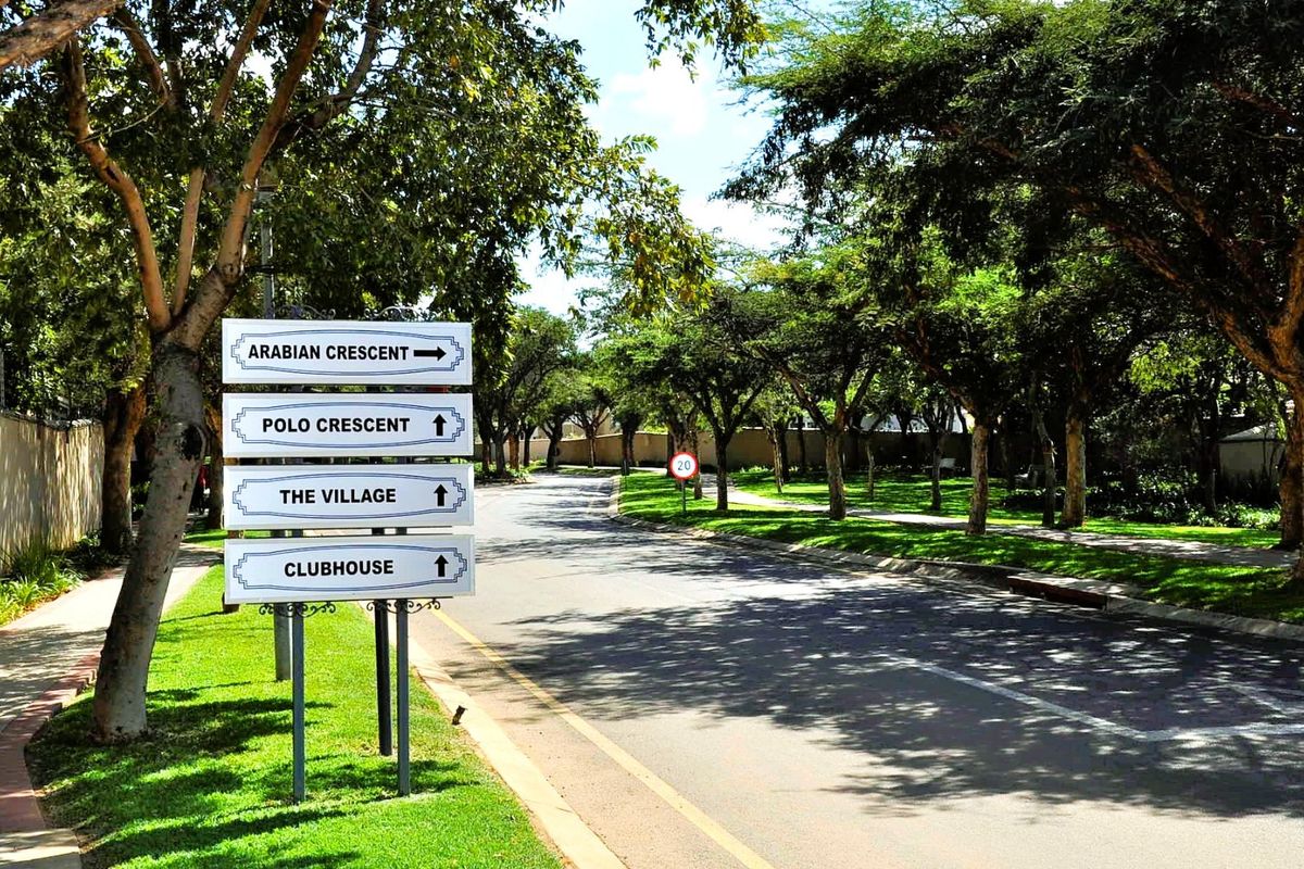 Modern 2 Bedroom, 2 Bathroom Home for Sale in Prestigious Leeuwenhof Estate - Photo 2