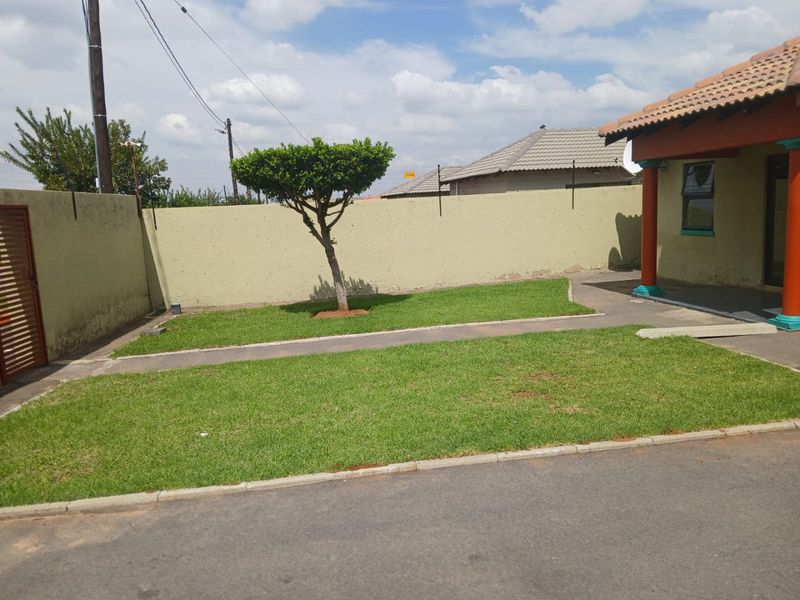 Spacious five bedroom house for sale - Photo 6