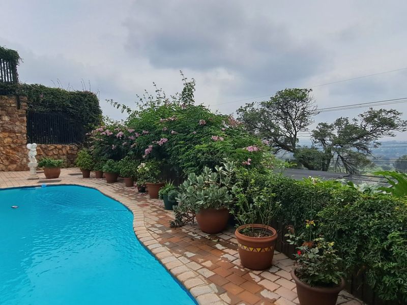 This charming bachelor’s cottage is ideal for a single person starting out.  - Photo 9