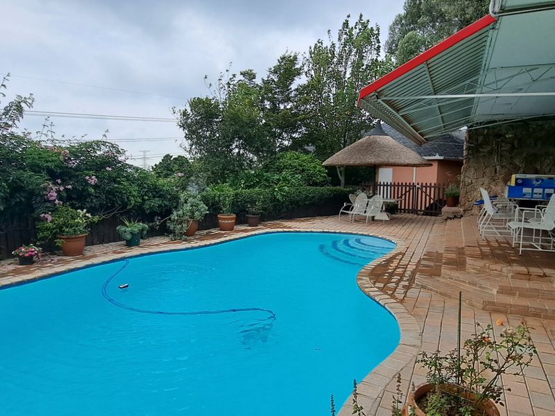 This charming bachelor’s cottage is ideal for a single person starting out.  - Photo 6