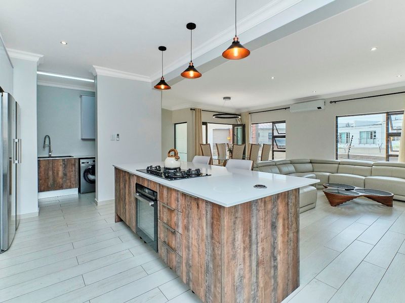 3 bedroom house for sale in Bryanston Sandton  - Photo 2