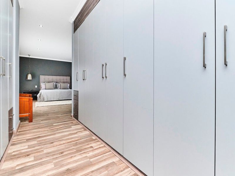 3 bedroom house for sale in Bryanston Sandton  - Photo 7