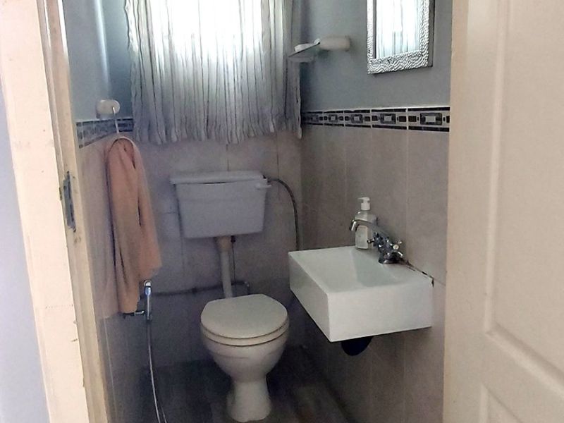 Spacious Family Home with Income Potential in the Heart of Vincent - Photo 7