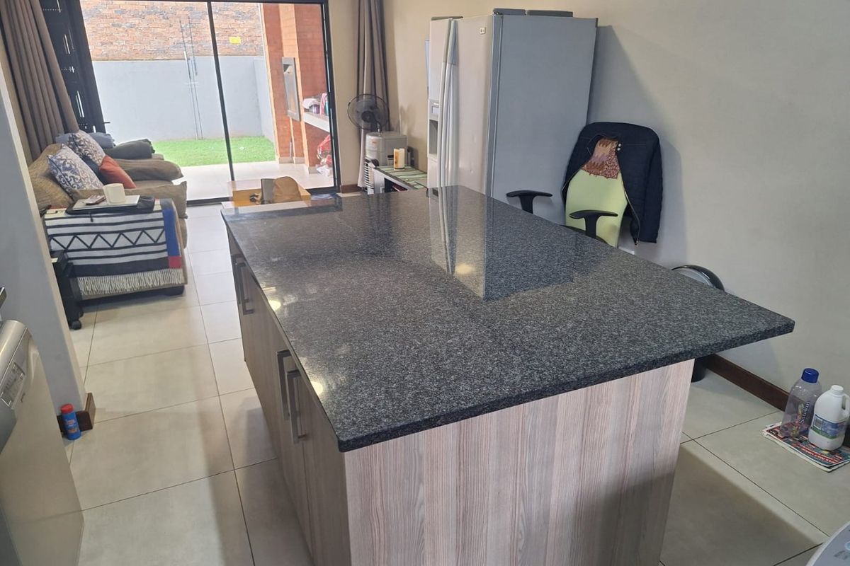 Modern Living in a Secure Estate — Stylish 2-Bedroom Home - Photo 5