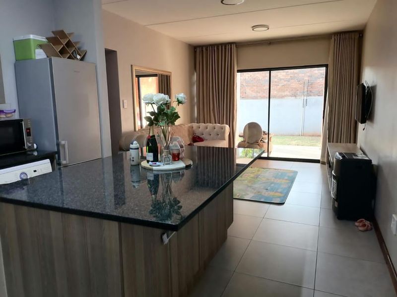 Modern Living in a Secure Estate — Stylish 2-Bedroom Home - Photo 7