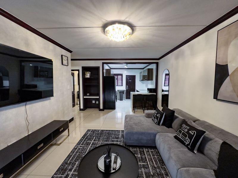 Modern 2 bedroom apartment in Craigavon  - Photo 8