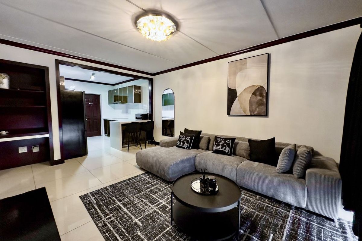 Modern 2 bedroom apartment in Craigavon  - Photo 5