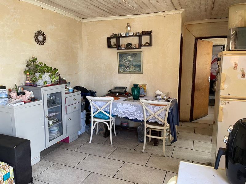 The Right Price At The Right Time - Photo 5