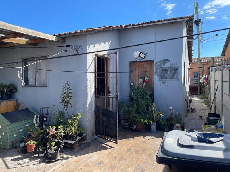 The Right Price At The Right Time - Photo 2