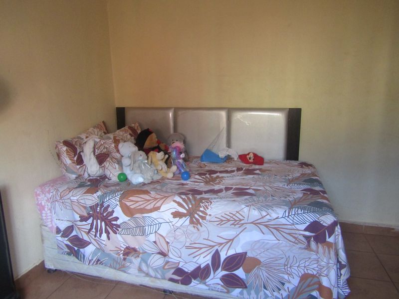House for sale in Ipelegeng, Thabazimbi  - Photo 4