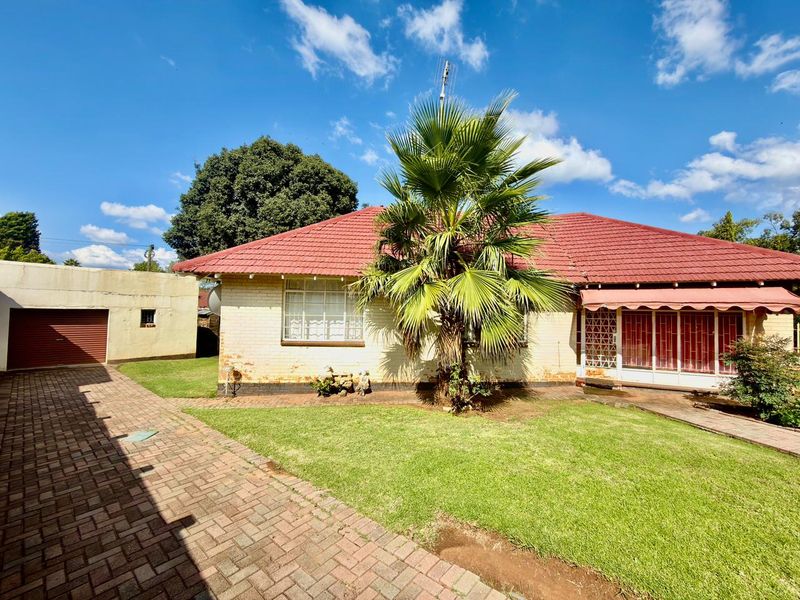 3 Bedroom house for sale in Stilfontein - Photo 2