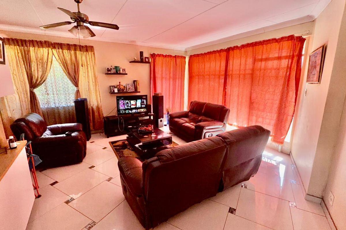 3 Bedroom house for sale in Stilfontein - Photo 5