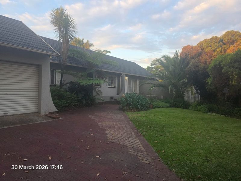Spacious family home in Van Riebeeck Park to Rent - Photo 5