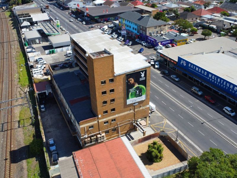 EXCELLENT INVESTMENT ON THE GOODWOOD GOLDEN MILE - Photo 2