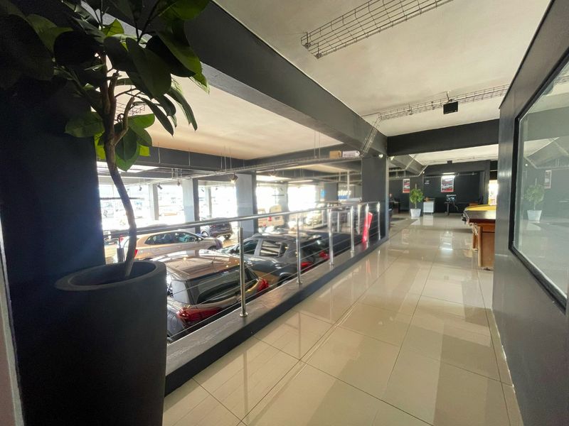 EXCELLENT INVESTMENT ON THE GOODWOOD GOLDEN MILE - Photo 10