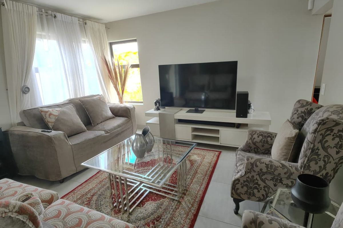 Lux Lock-up Family Home in La Camargue Estate - Photo 3