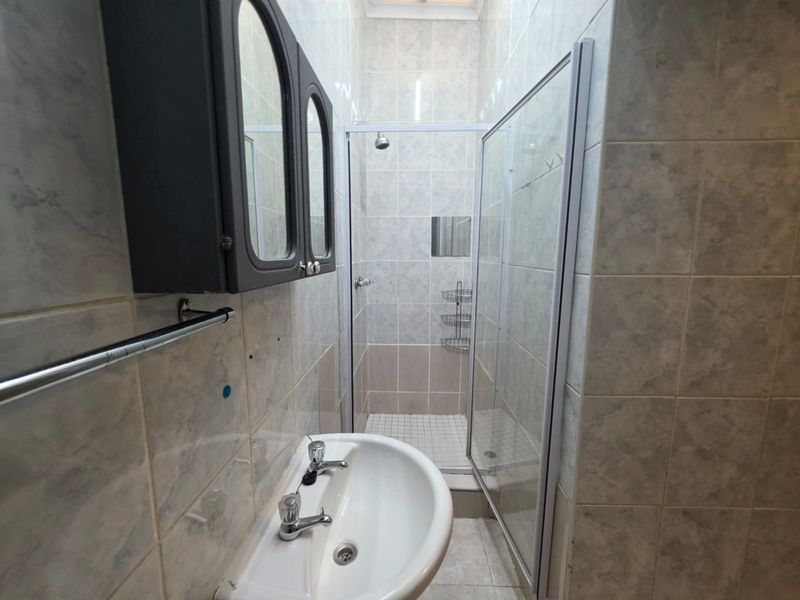 Unique Property For Sale In Selection Park - Photo 7