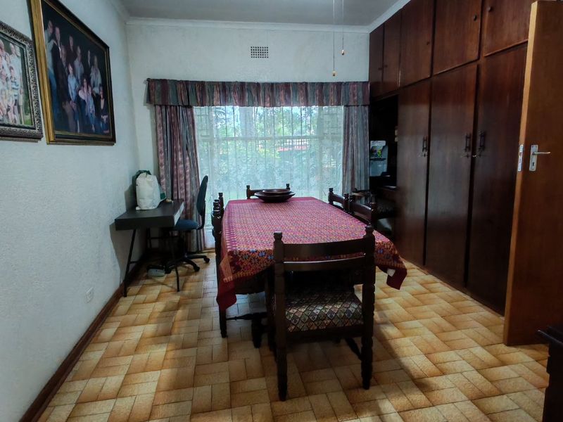 Well located, well built, well maintained! - Photo 9