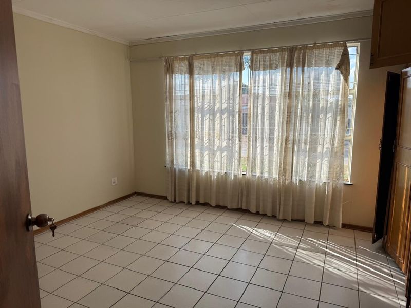 Endless Space, Effortless Living! - Photo 10