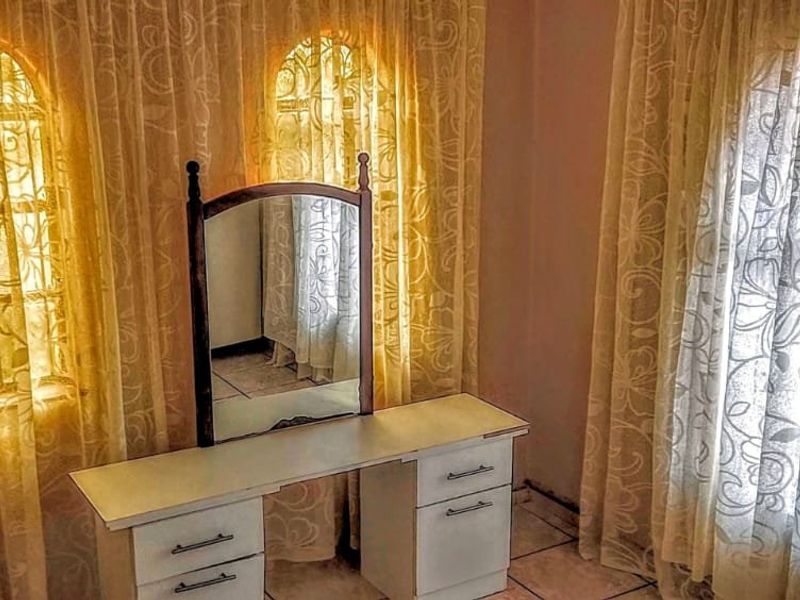 House for Rental in Hospital View, Kagiso - Photo 10