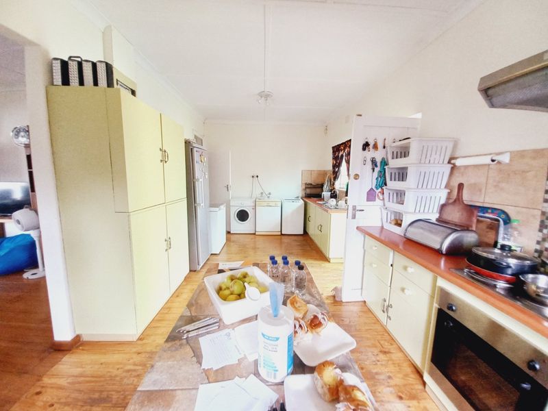 Secure Edendale Family Home with Flatlet and Office. - Photo 8