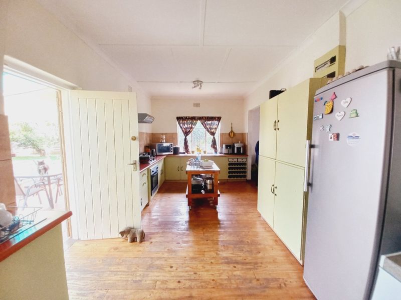 Secure Edendale Family Home with Flatlet and Office. - Photo 9