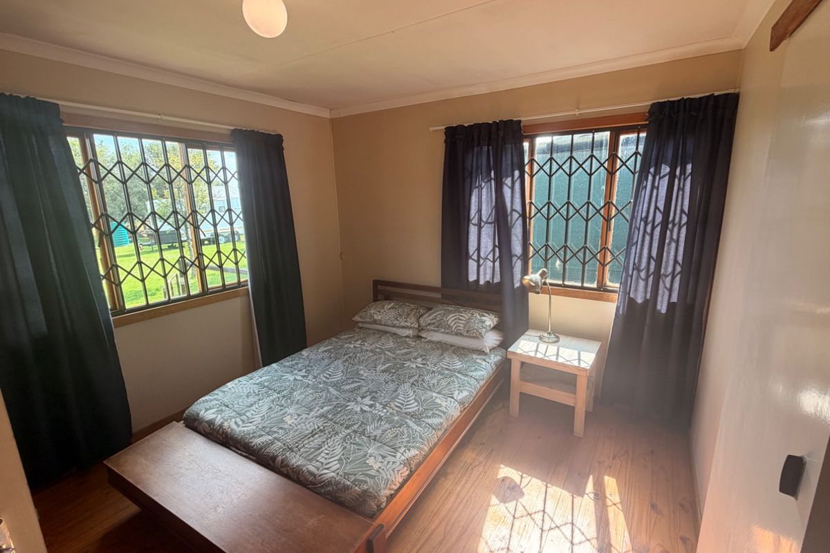 3-Bedroom Townhouse to Rent on a Plot   Looking for space, comfort, and security? This beautiful 3-bedroom townhouse offers the perfect blend of convenience and peaceful living on a secure plot.  Property Features: 	•	3 Spacious bedrooms 	•	Each bedroom with its own en-suite bathroom  	•	Comfortable open-plan living area 	•	Neat and functional kitchen 	•	Water & electricity INCLUDED 	•	Covered parking for your convenience  	•	Safe & secure environment  Pet-friendly – Pets and children welcome (to be discussed)  This lovely unit is ideal for families or professionals looking for a secure, low-maintenance home with added privacy and comfort.  Enjoy relaxed living with everything you need in one place!  ?? Contact us today to arrange a viewing! - Photo 5