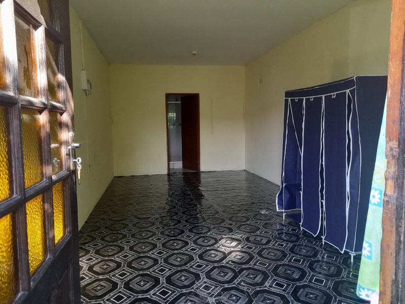 3 bed/2 bath family home with 3 income units — high-potential investment - Photo 8