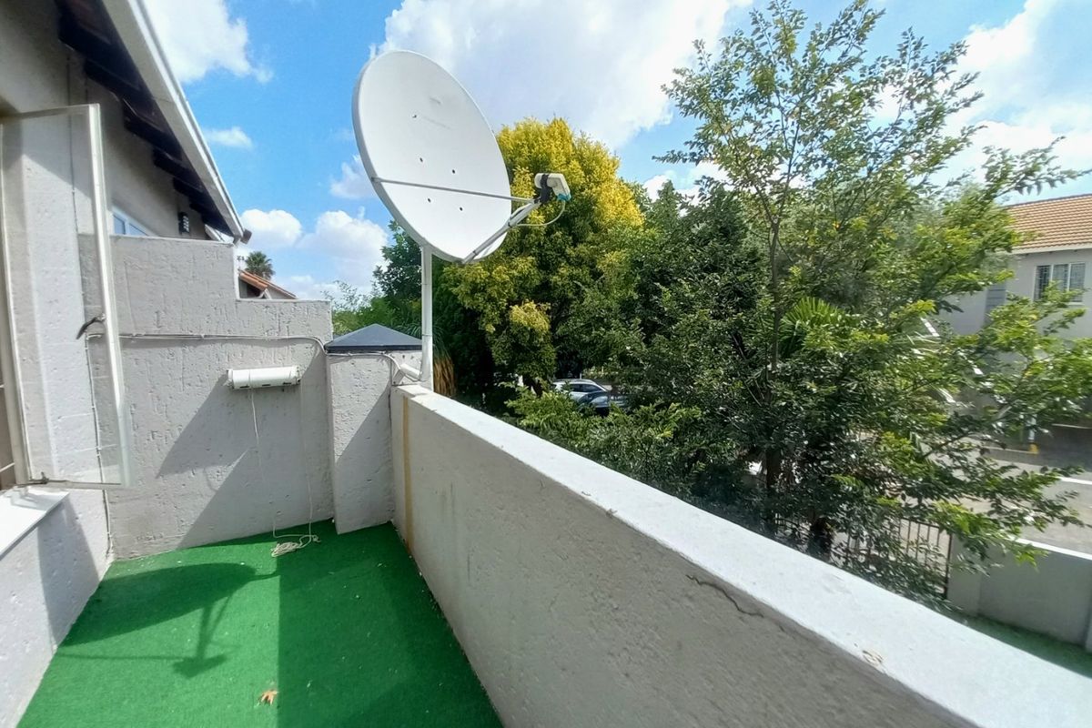 North facing haven in a secure Eden Glen complex - Photo 5