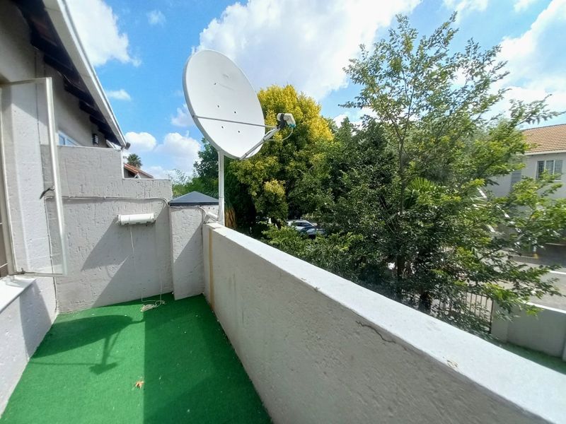 North facing haven in a secure Eden Glen complex - Photo 5