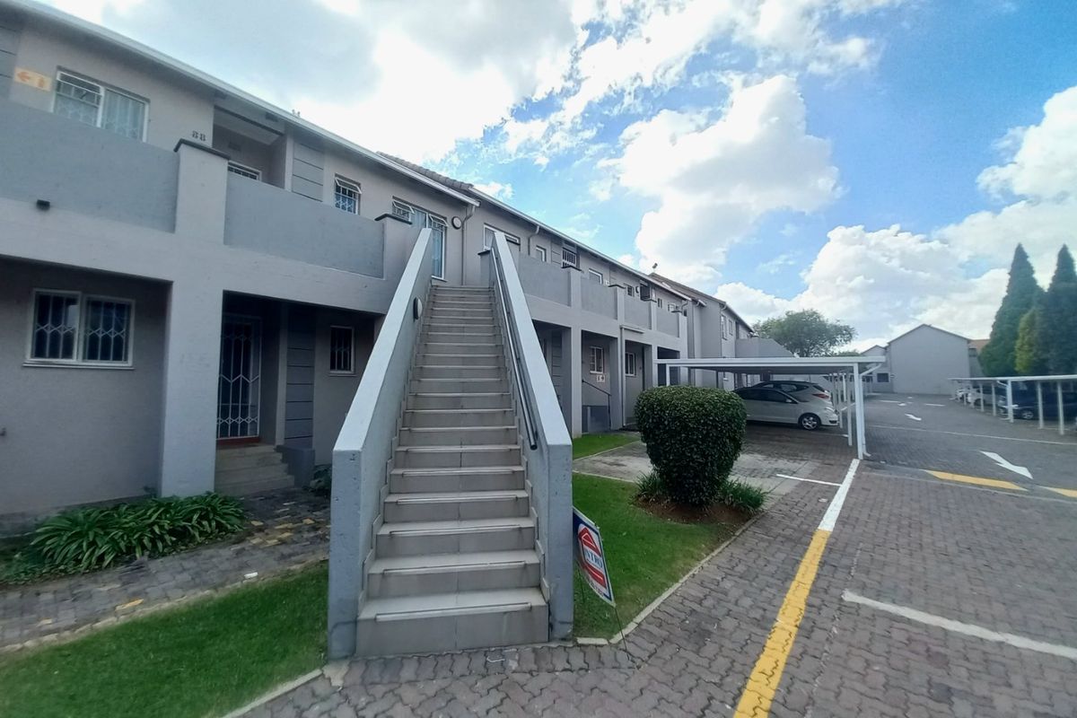 North facing haven in a secure Eden Glen complex - Photo 3