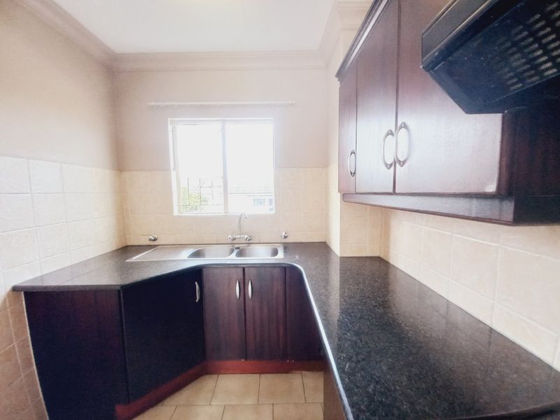 North facing haven in a secure Eden Glen complex - Photo 10
