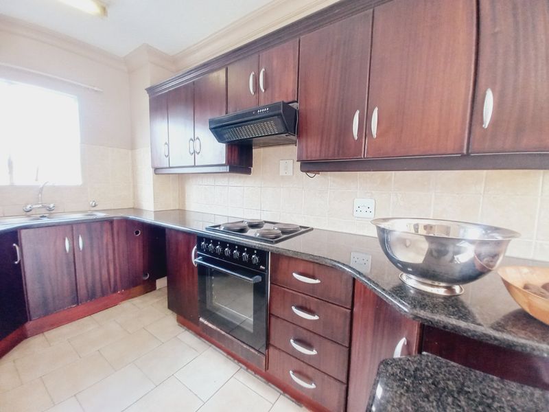 North facing haven in a secure Eden Glen complex - Photo 8
