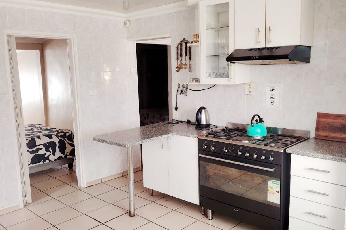 5 Bedroom House In Buffalo Flats  - Photo 3